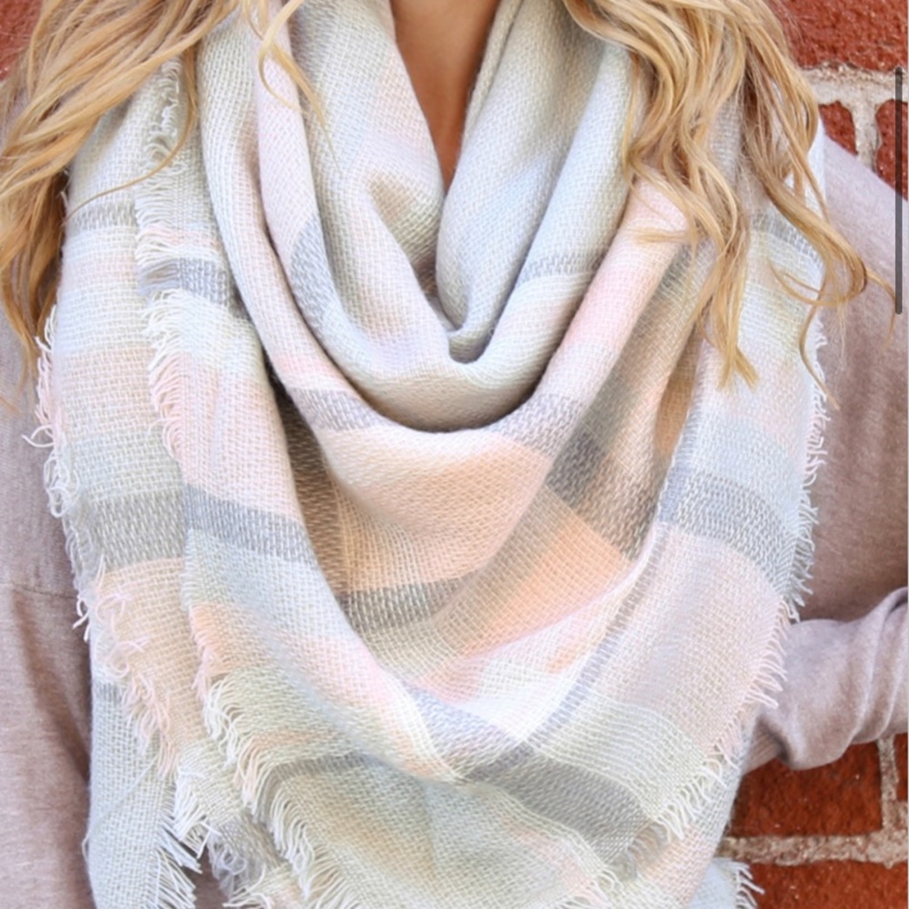 Link Pink Fringed Scarf